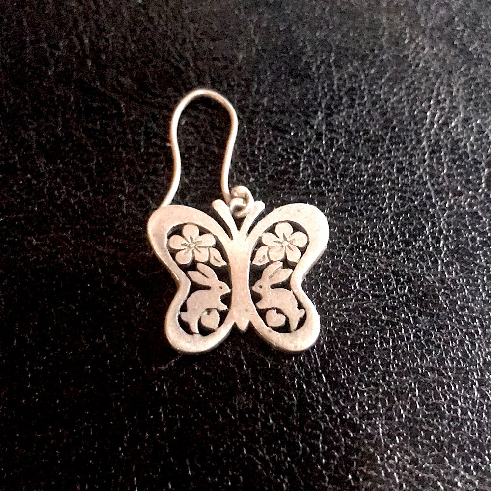 James Avery single butterfly/ bunny earring.  2.7 grams sterling silver.